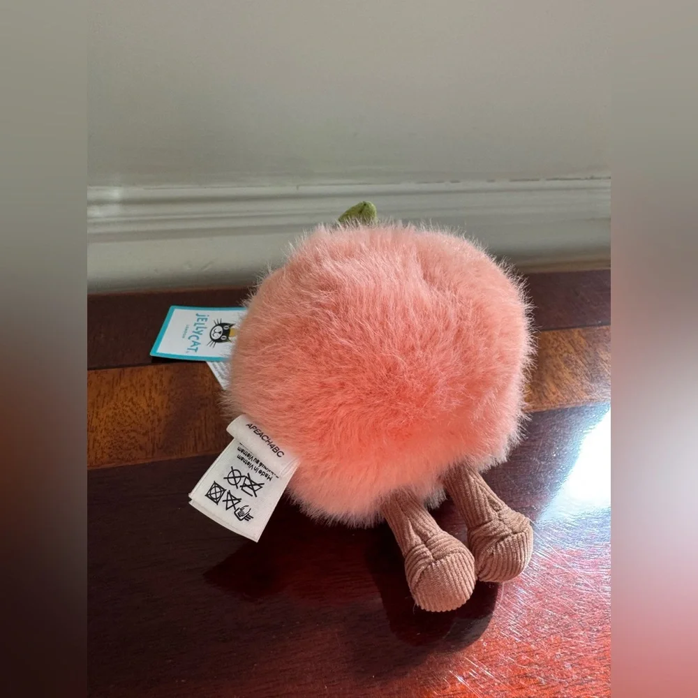 BNWT Jellycat Amuseables Peach Bag Charm - Picture 6 of 10